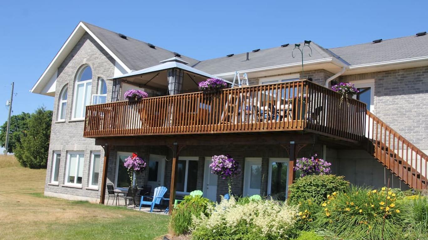 Golden Pathways Retreat and B&B