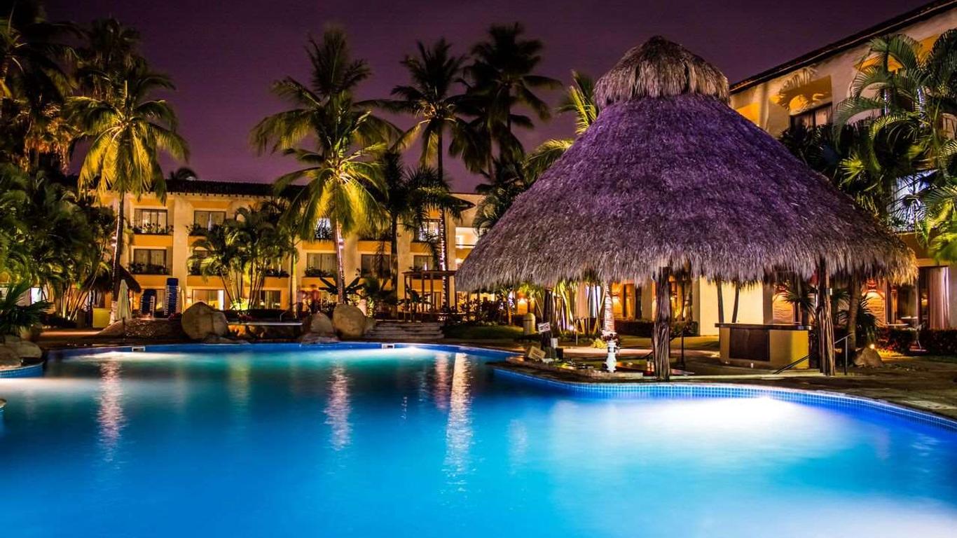 Plaza Pelicanos Club Beach Resort