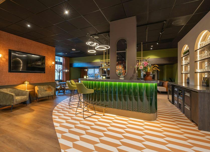 Bar Photo
