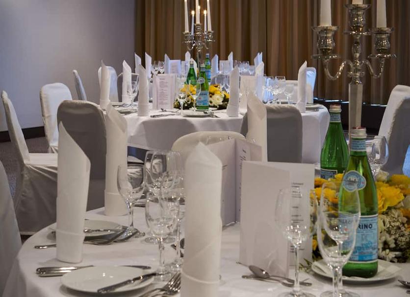 Banquet hall Photo