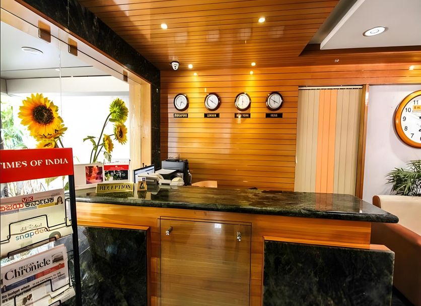 Front desk Photo