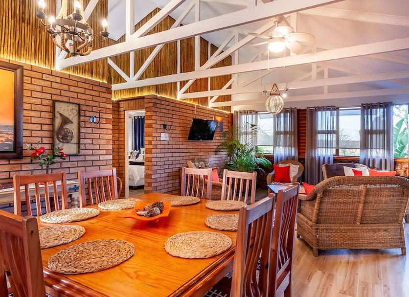 Dining room Photo