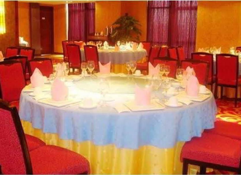 Banquet hall Photo