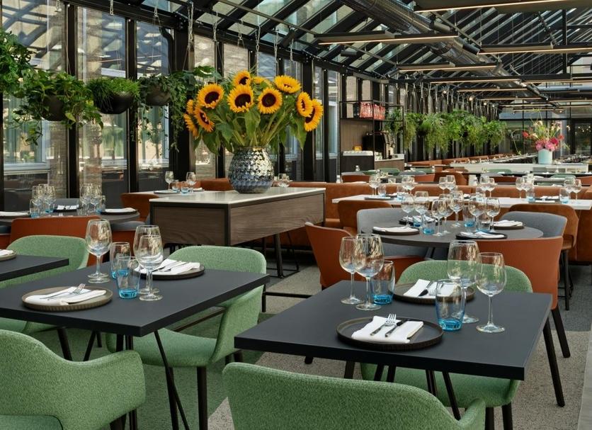 Restaurant Photo