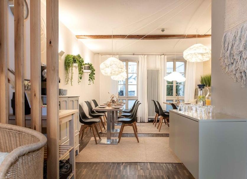 Dining room Photo