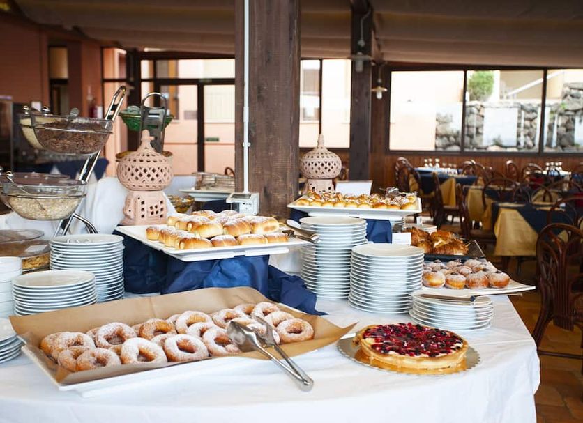 Buffet Photo