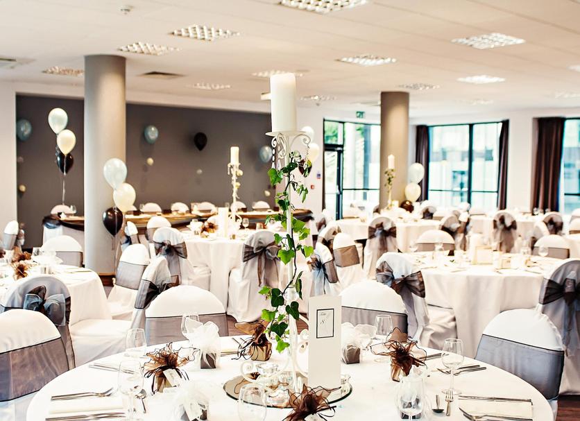Banquet hall Photo