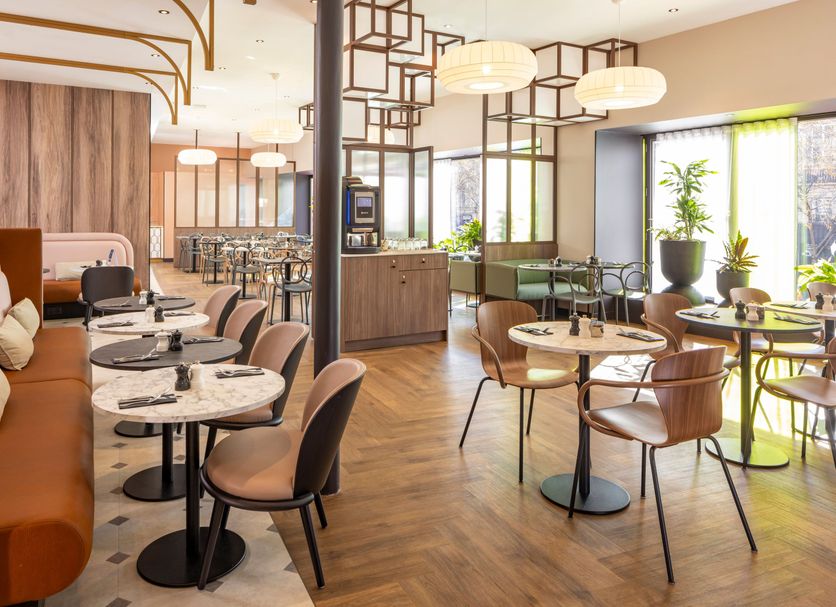 Restaurant Photo
