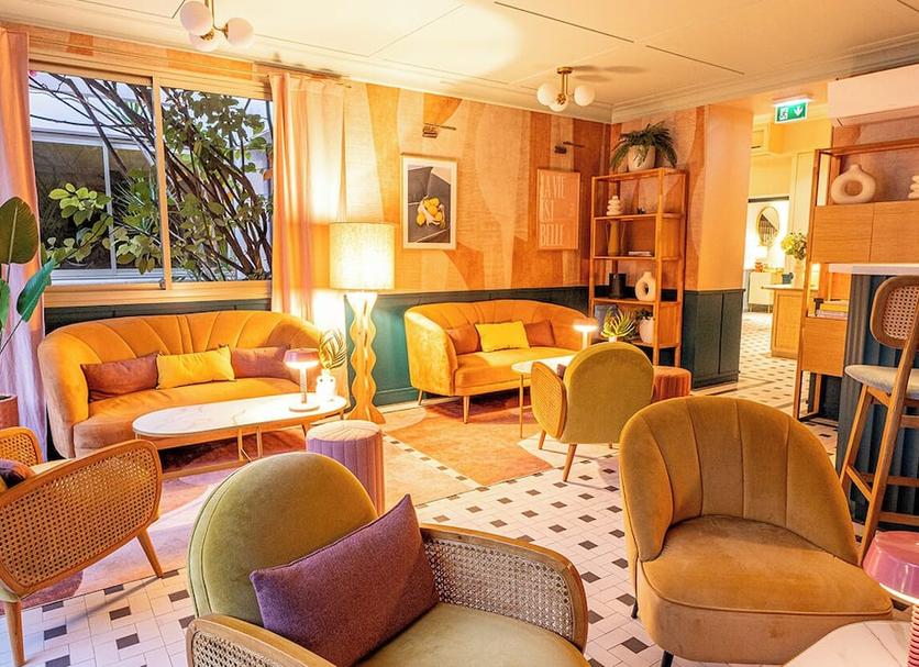 Lounge Photo