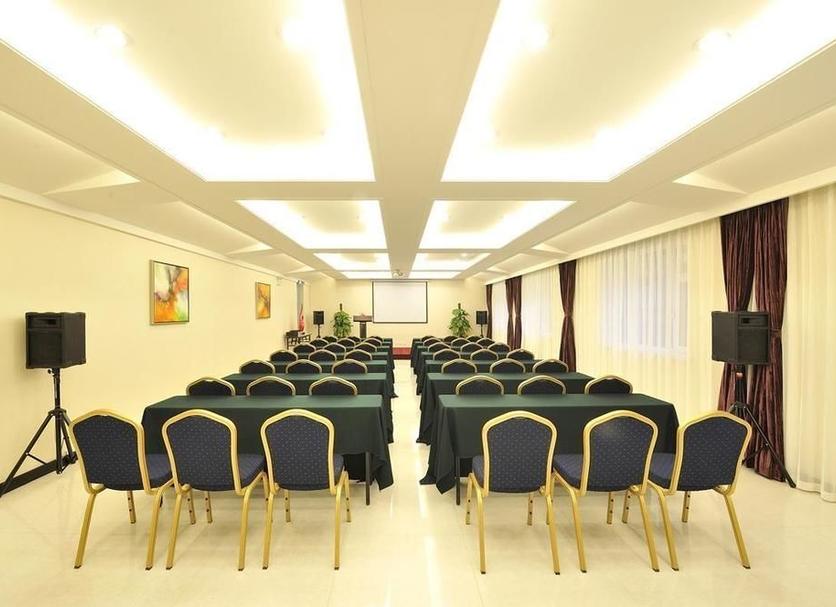 Conference room Photo