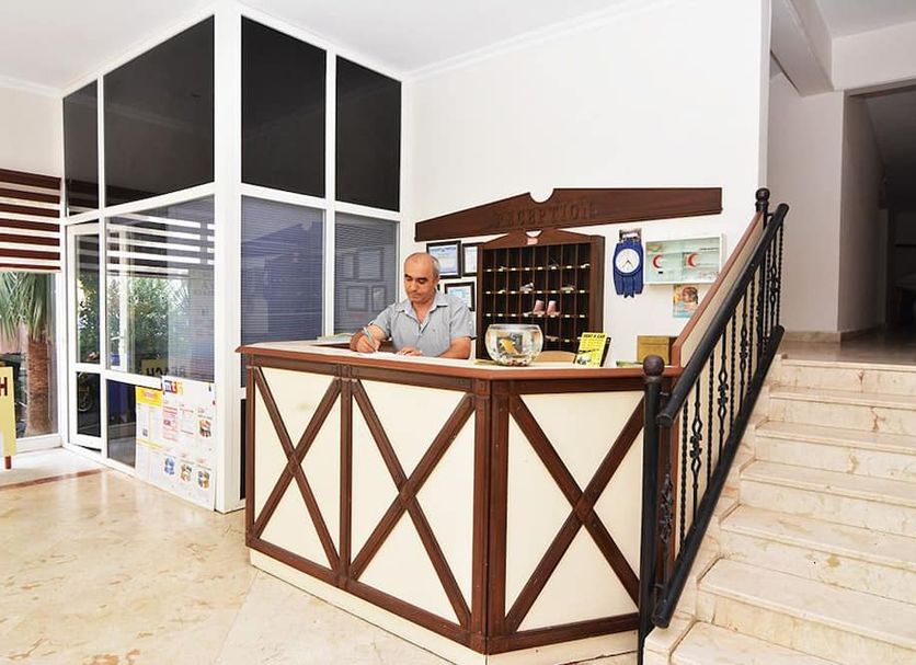 Front desk Photo