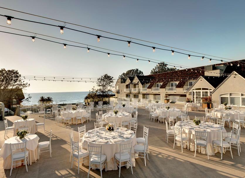 Banquet hall Photo