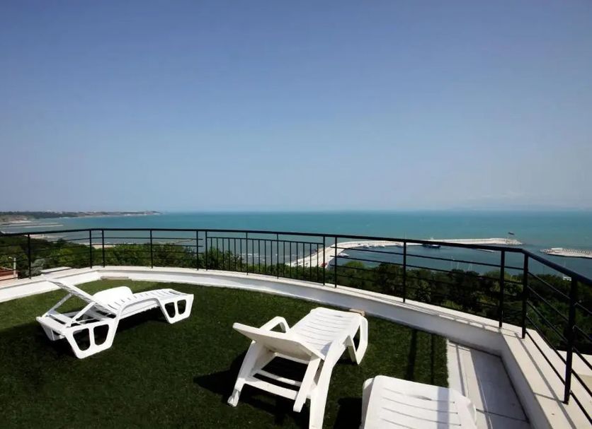 Balcony Photo