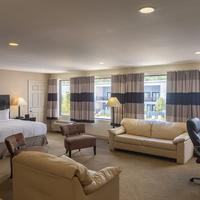 Cottonwood Suites Savannah Hotel & Conference Center