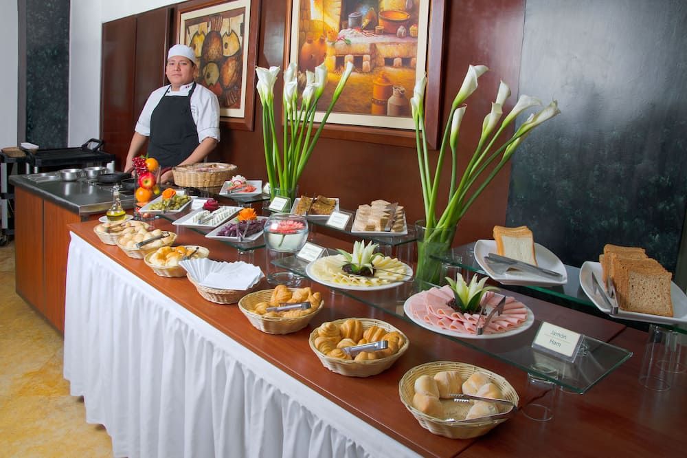 Buffet Photo