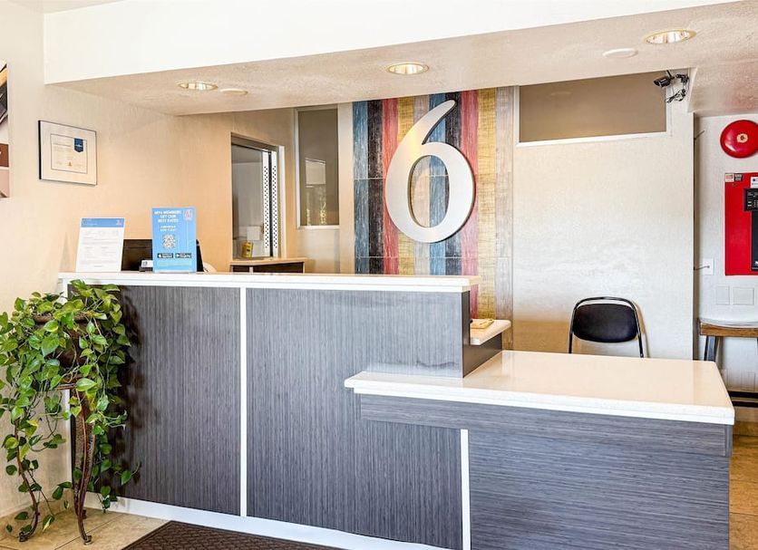 Front desk Photo