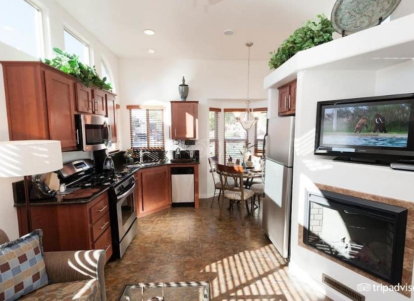 Kitchen Photo