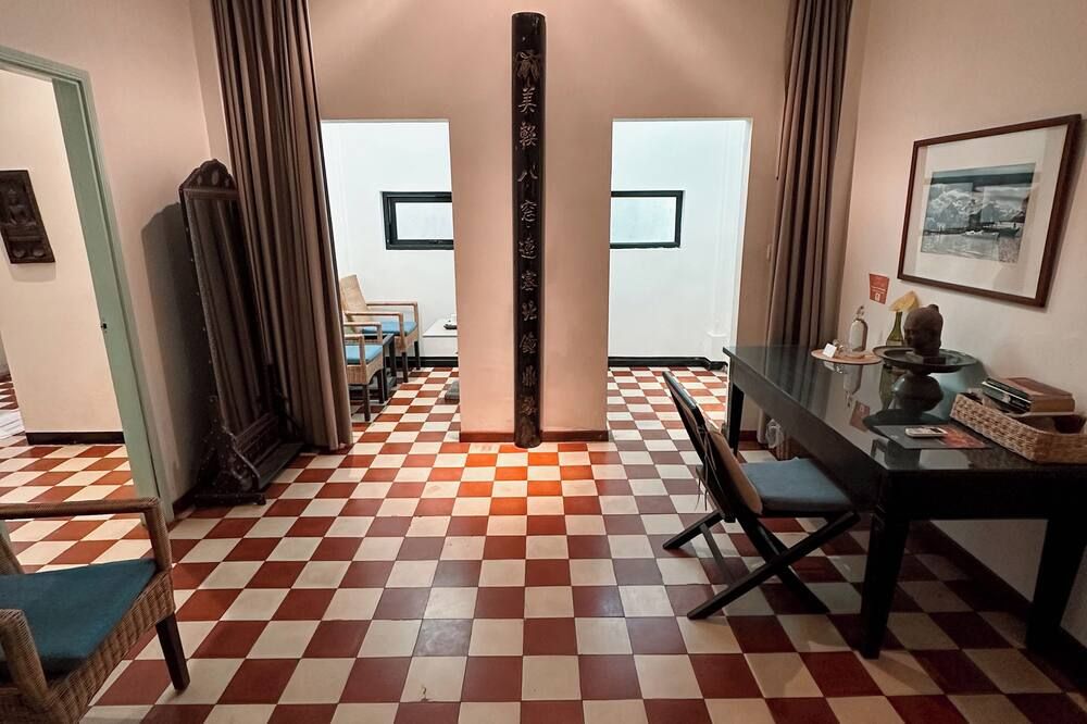 Room amenity