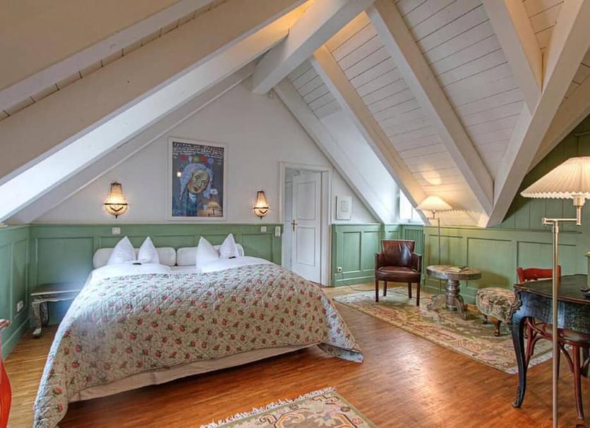 Bedroom Photo