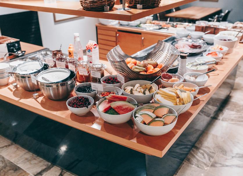 Buffet Photo