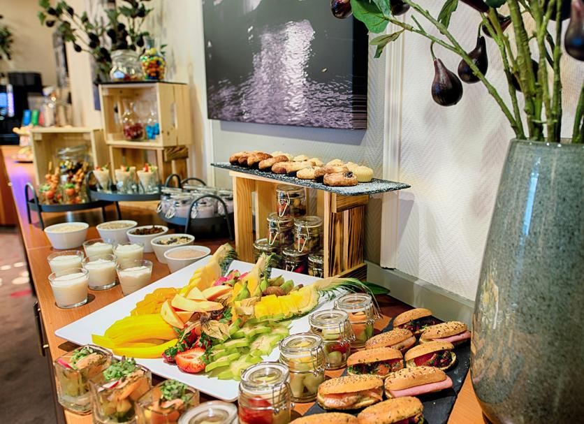 Buffet Photo