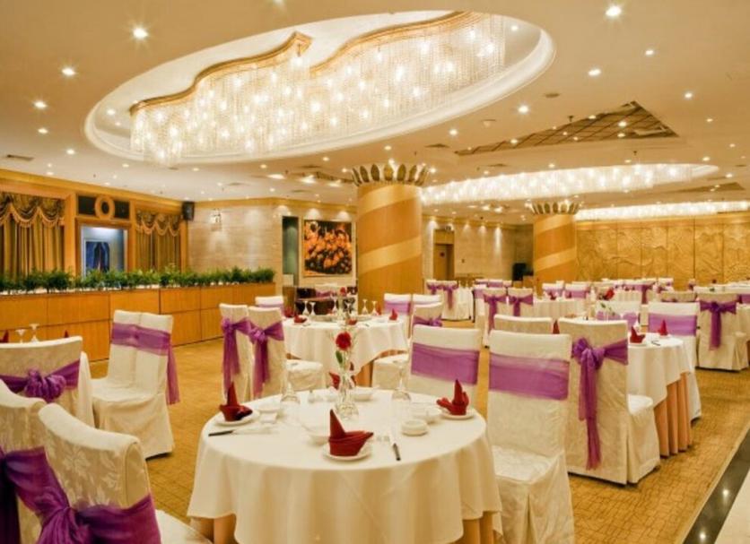 Banquet hall Photo