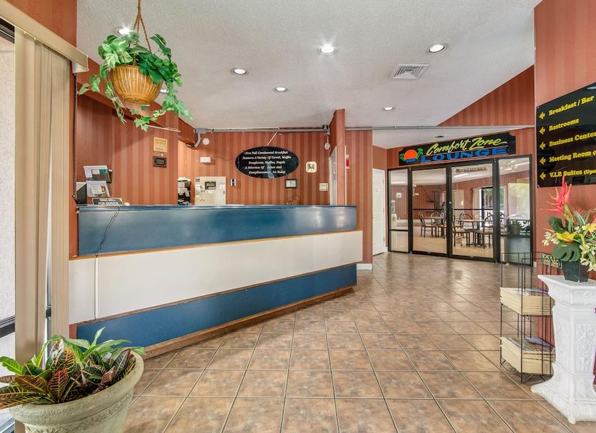 Front desk Photo