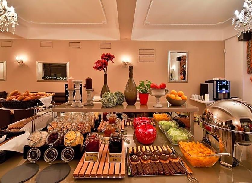 Buffet Photo