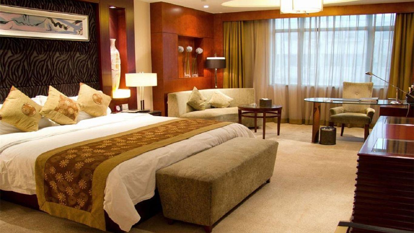 Kunshan Yizui Crown Hotel