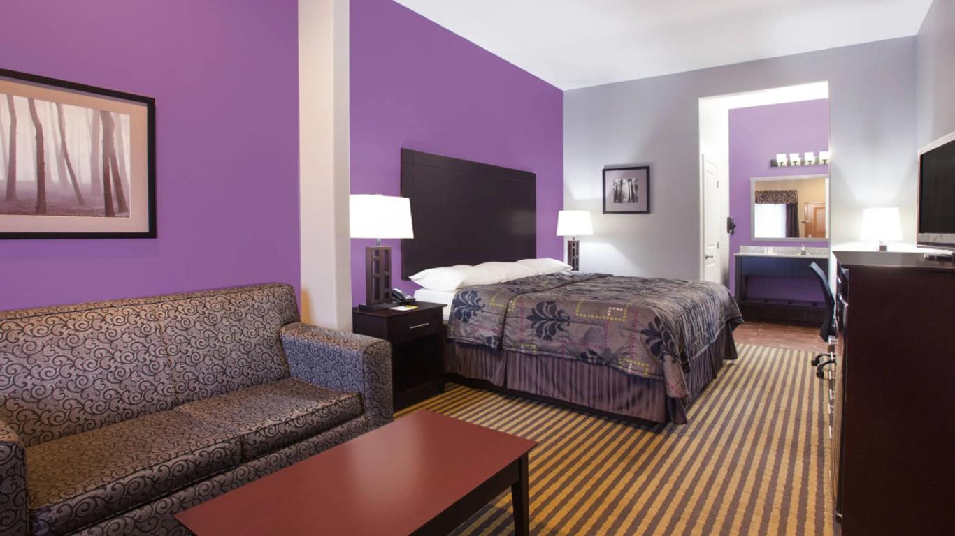 Ramada Plaza Shenzhen North