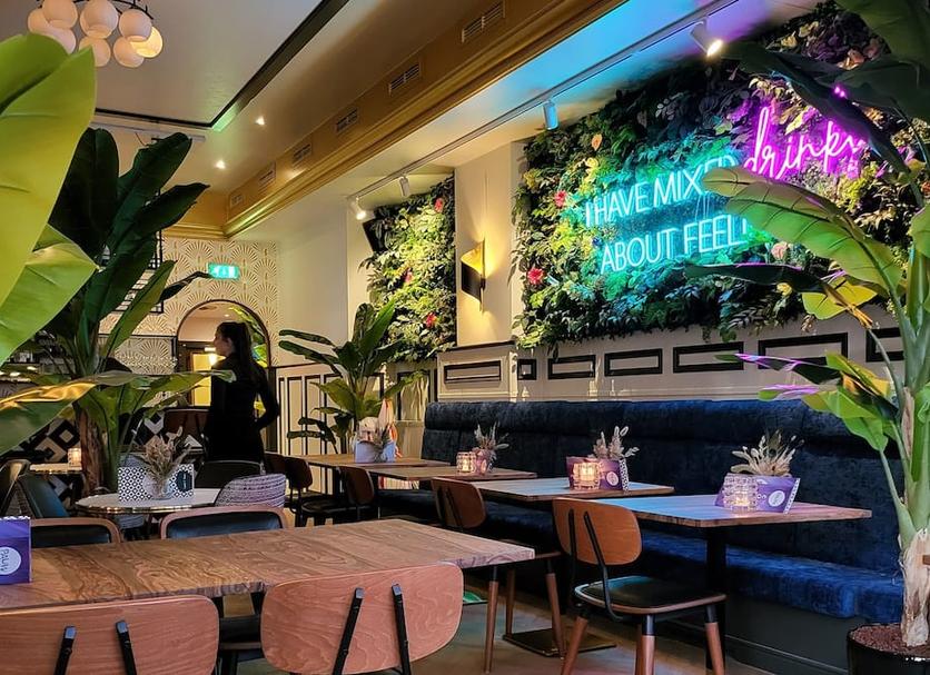 Restaurant Photo