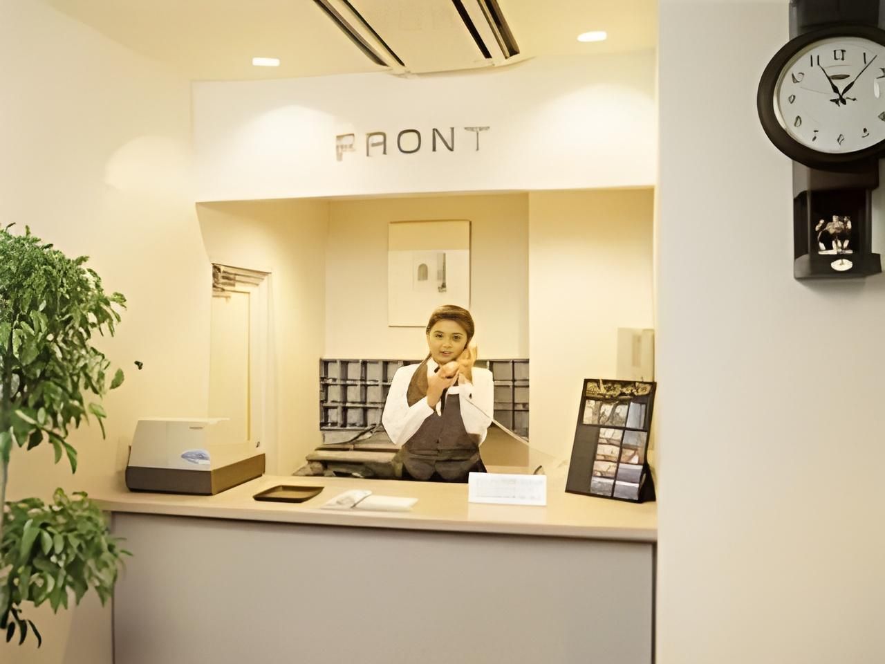 Front desk Photo