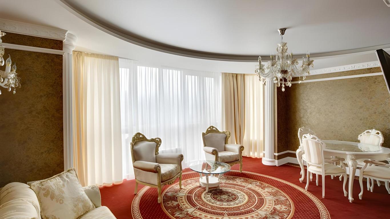 Degas Hotel