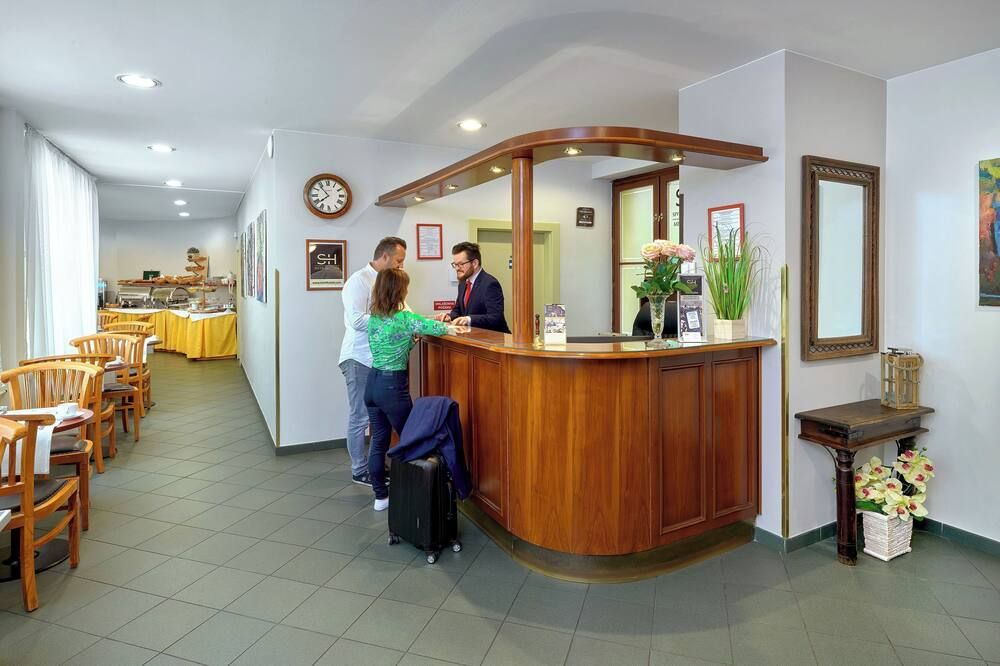 Front desk Photo
