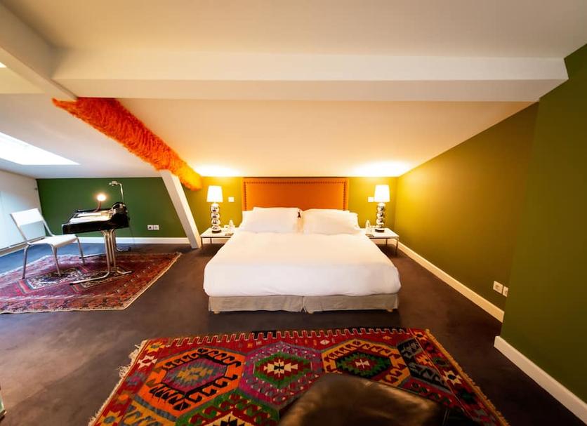 Bedroom Photo