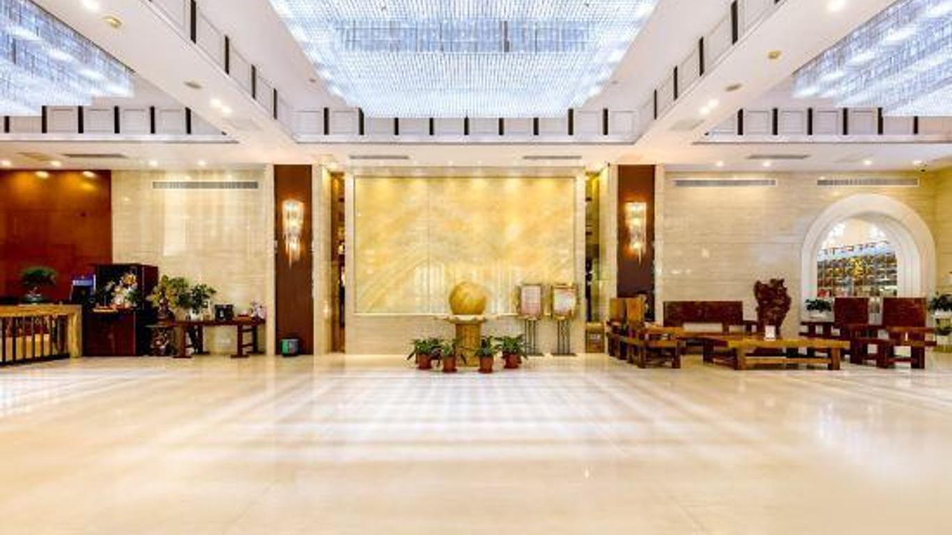 Tomorrow Wuzhou Hotel (Beijing West Railway Station Lize Business District)