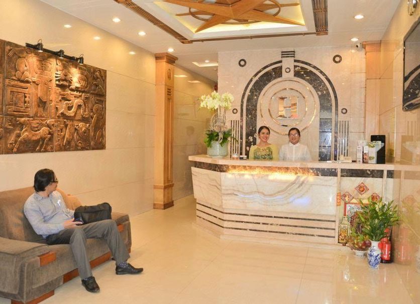 Front desk Photo