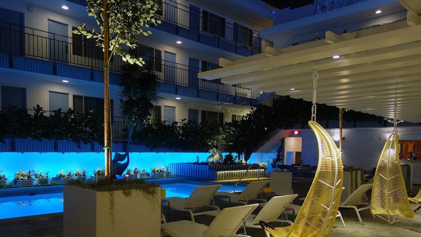 Beverly Laurel Motor Hotel