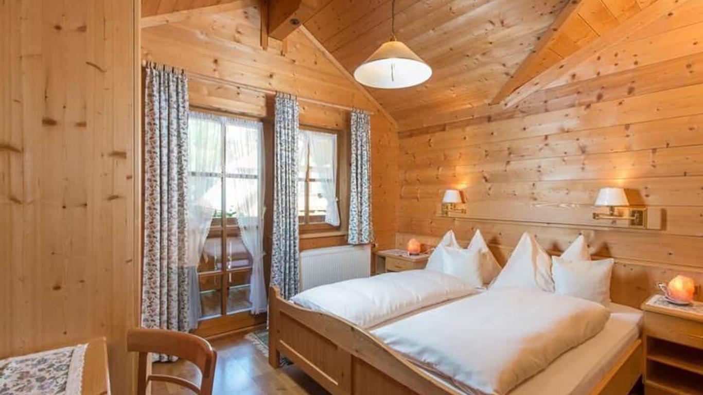 Bio-Holzhaus und Landhaus Heimat