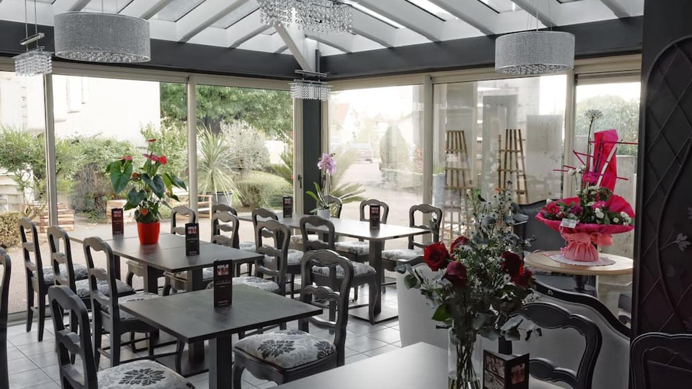 Hotel Le Chantereigne