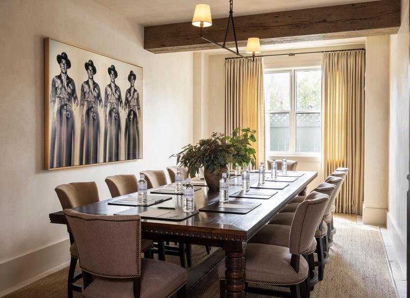 Dining room Photo