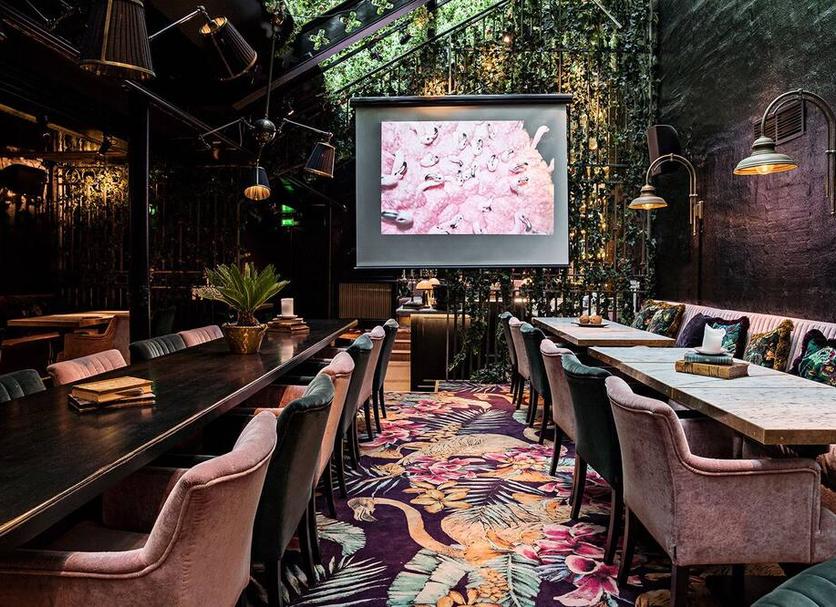 Restaurant Photo