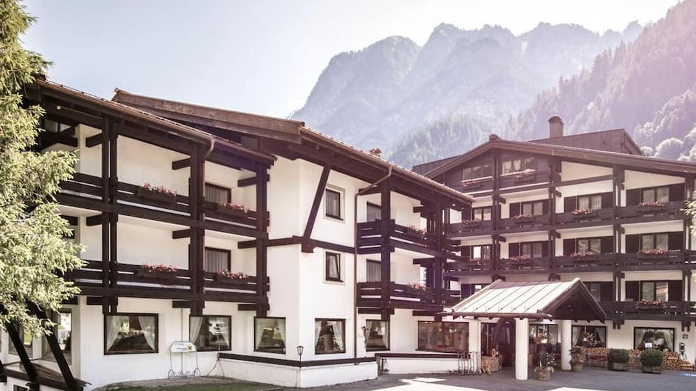 Sporthotel by Alpenlodge