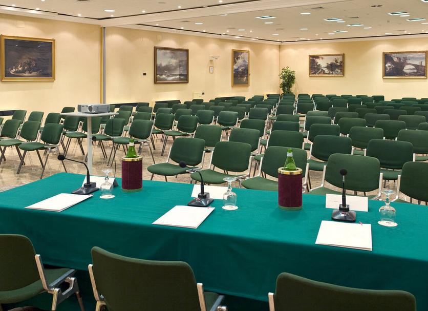 Conference room Photo