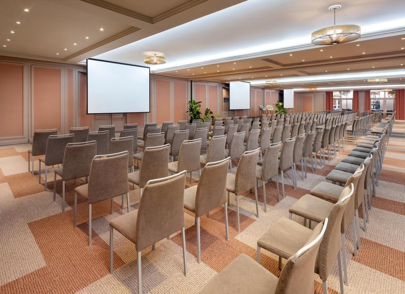 Conference room Photo