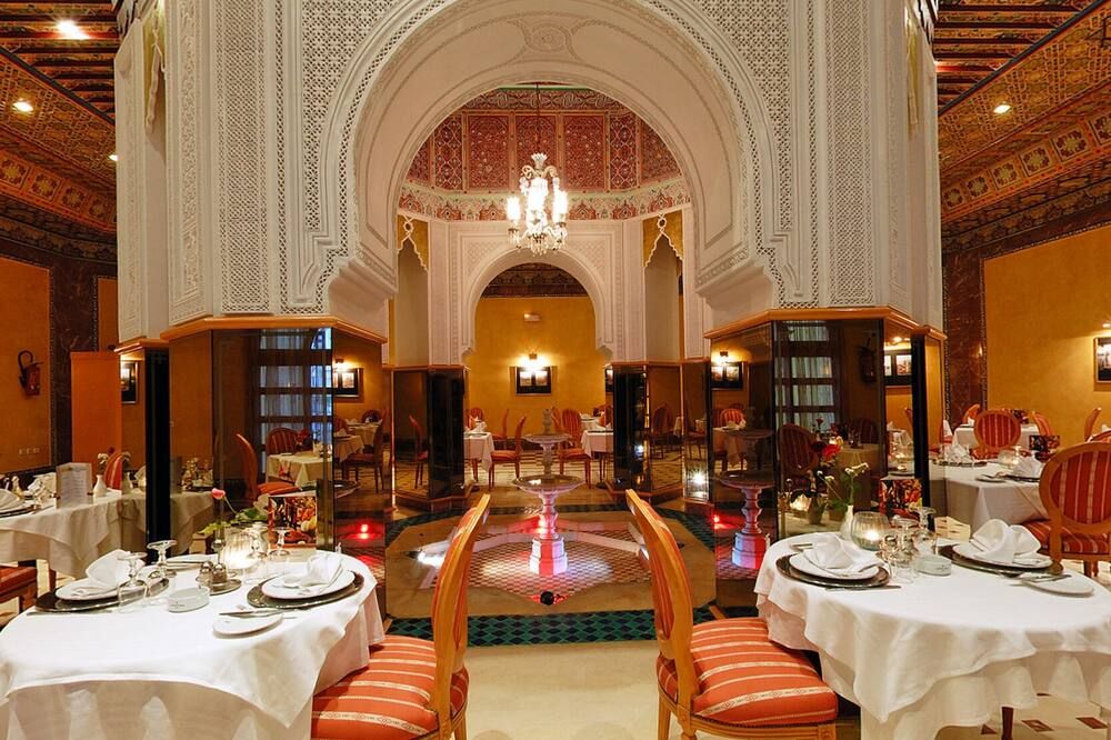 Banquet hall