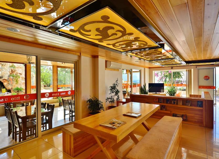 Dining room Photo