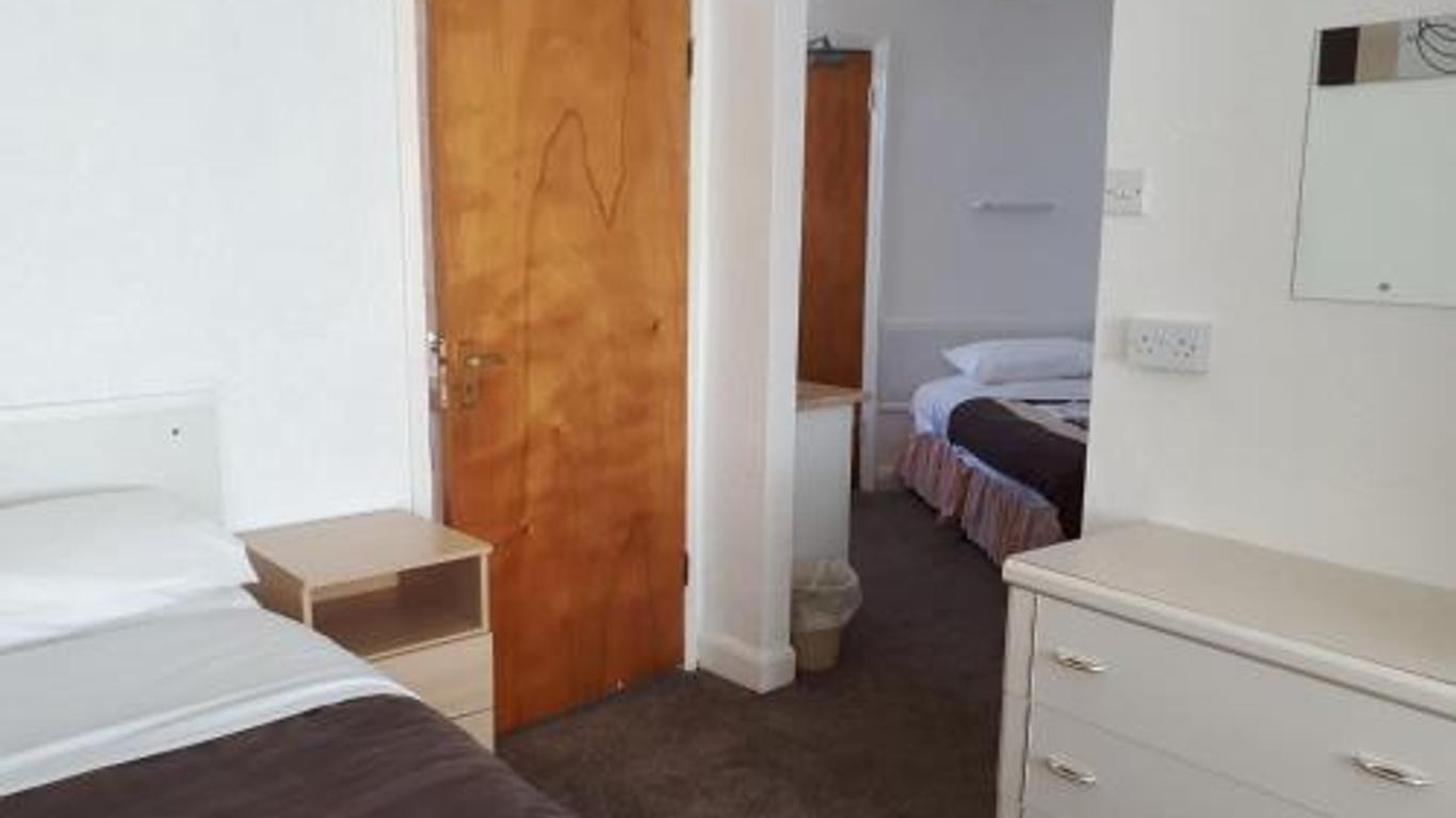 OYO Delton Hotel Blackpool Pleasure Beach