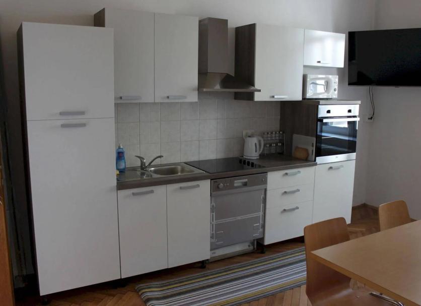 Kitchen Photo