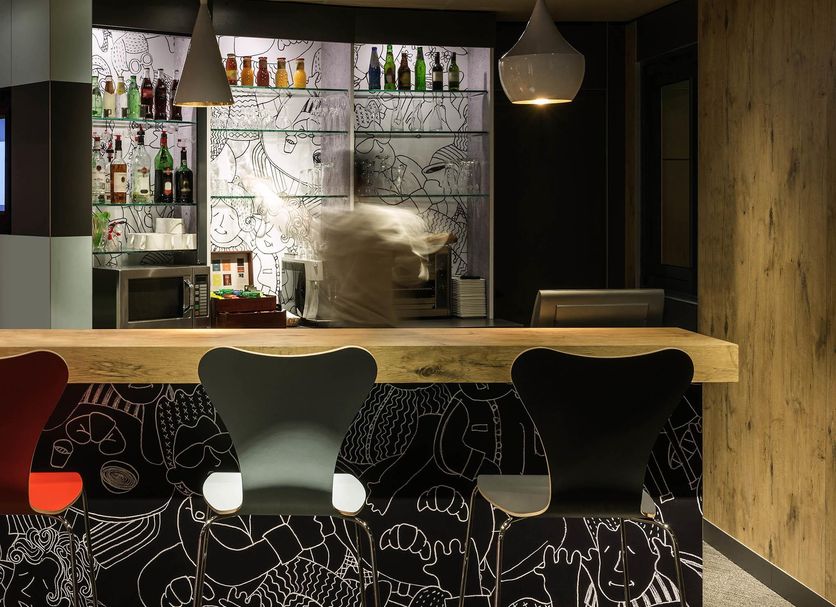 Bar Photo